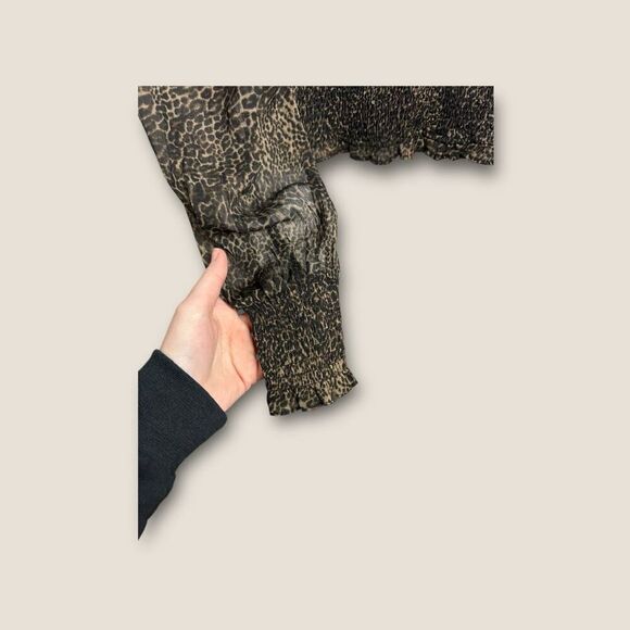 Walter Baker Gracie Smocked Top in Napa Brown Leopard Animal Print Size Small - Picture 4 of 6